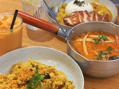 咖喱菠萝炒饭-About Bistro關於·泰式家庭料理