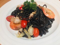 WOW海鲜墨鱼汁意面-必胜客(省府店)
