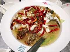 姚酸菜鱼-姚姚酸菜鱼·金戈戈香港豉油鸡(喜荟城联名店)