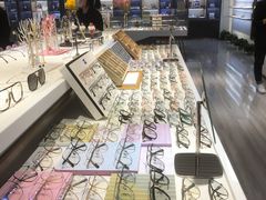 -宏宇眼镜蔡司依视路折扣店(兆佳眼镜城店)