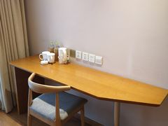 -全季酒店(重庆李子坝牛角沱地铁站店)
