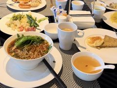 -筠咖啡西餐厅(上海国展宝龙丽筠酒店)