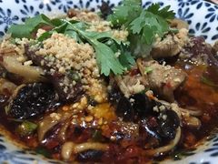 -江湖餐厅–重庆九宫格老火锅