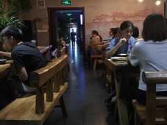 大堂-万记麻辣烫国展总店