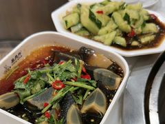-鲁员外地锅鸡地锅鱼(古墩路店)