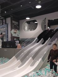 -MINI MARS KIDS CLUB亲子家庭中心(长宁天山店)