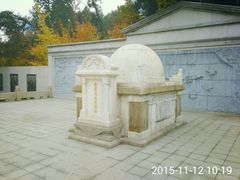 -华北军区烈士陵园