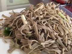 -溢心园香河肉饼总店