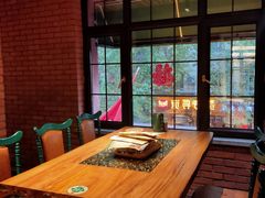 靠窗位-那些年记忆烧烤