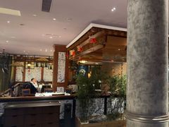 -八府香鸭·啫啫煲(华山路店)