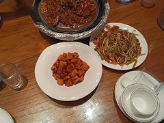 -泉畔人家·老济南经典鲁菜(大明湖店)