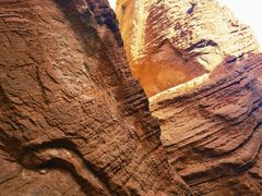 -天山神秘大峡谷