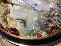 -洱火云南酸菜牛肉火锅(石景山当代商城店)