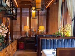 -八府香鸭·啫啫煲(华山路店)