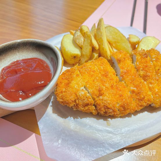兰之花园餐厅(西城郡华庭店)