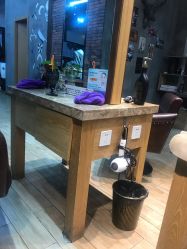 -震轩美容美发连锁店