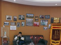 -雅悦齿科(顾村公园店)