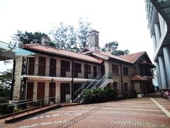 -香港大学