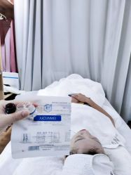 -纤纤玉手美甲美睫美容