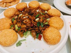 -老街坊美食汇(玉兰大街店)