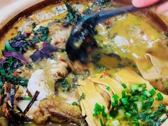 -吃饭皇帝大土家民族菜(正大广场店)