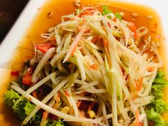 -Green Tree Rest. & Pub