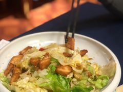 包包菜炒馕-伊带伊路新疆美食府(呼家楼店)