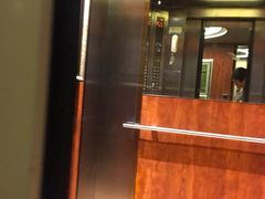 电梯内部-爱舍海岸酒店(香港中路五四广场店)