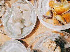 -阮大兴糕团(杭州西湖银泰百货店)