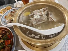 -汗腾格里·风味餐厅(新疆驻京办店)