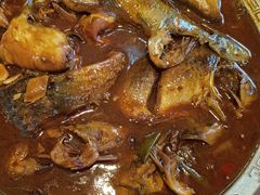 -鸿亨泰杂鱼馆(港馨家园店)