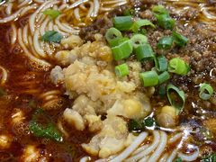 -丁丁猫重庆小面(徐州路店)