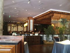-八府香鸭·啫啫煲(华山路店)