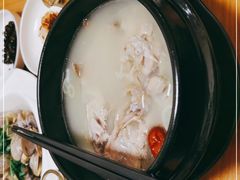-长寿参鸡汤(朝韩风情街店)