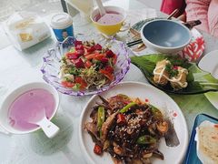 -忘忧草融合私房菜(红鼎国际店)