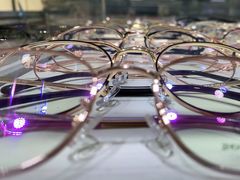 -铭镜都眼镜·蔡司·依视路·凯米