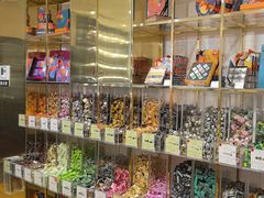 -VENCHI 闻绮(上海佛罗伦萨小镇店)