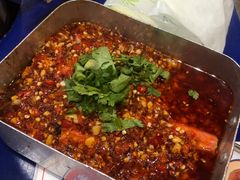 -马路边边串串香(苗栗路店)