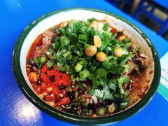 -马路边边串串香形象店(磐石路店)