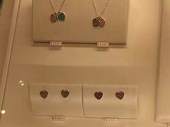 -Tiffany & Co.蒂芙尼
(广州太古汇店)