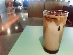 椰汁摩卡-sugarman espresso素饮糖人高新咖啡工厂