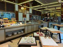 -大中华希尔顿酒店-念自助餐·嗨啤·小龙虾
