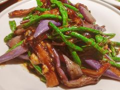 茄子烧豆角-老东家民间菜(迎宾路店)
