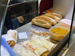 -Bánh Mì Huynh Hoa