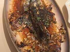 -八府香鸭·啫啫煲(华山路店)