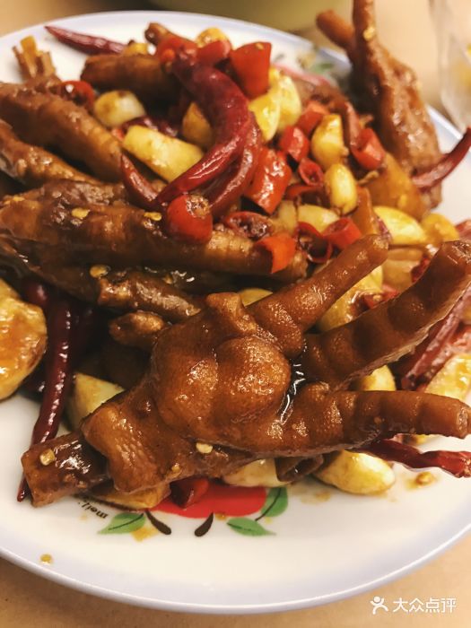 老三样(绿茵路店)烧大鸡脚图片