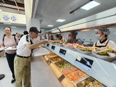 -昆明火车站(地铁站)