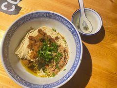 -沪西老弄堂面馆(定西路店)