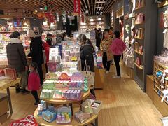 -九木杂物社(领展购物广场中关村店)