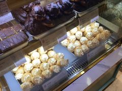 -上海哈尔滨食品厂(环球港店)